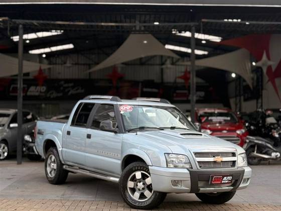 CHEVROLET S10 2.8 EXECUTIVE 4X4 CD 12V TURBO ELECTRONIC INTERCOOLER DIESEL 4P MANUAL
